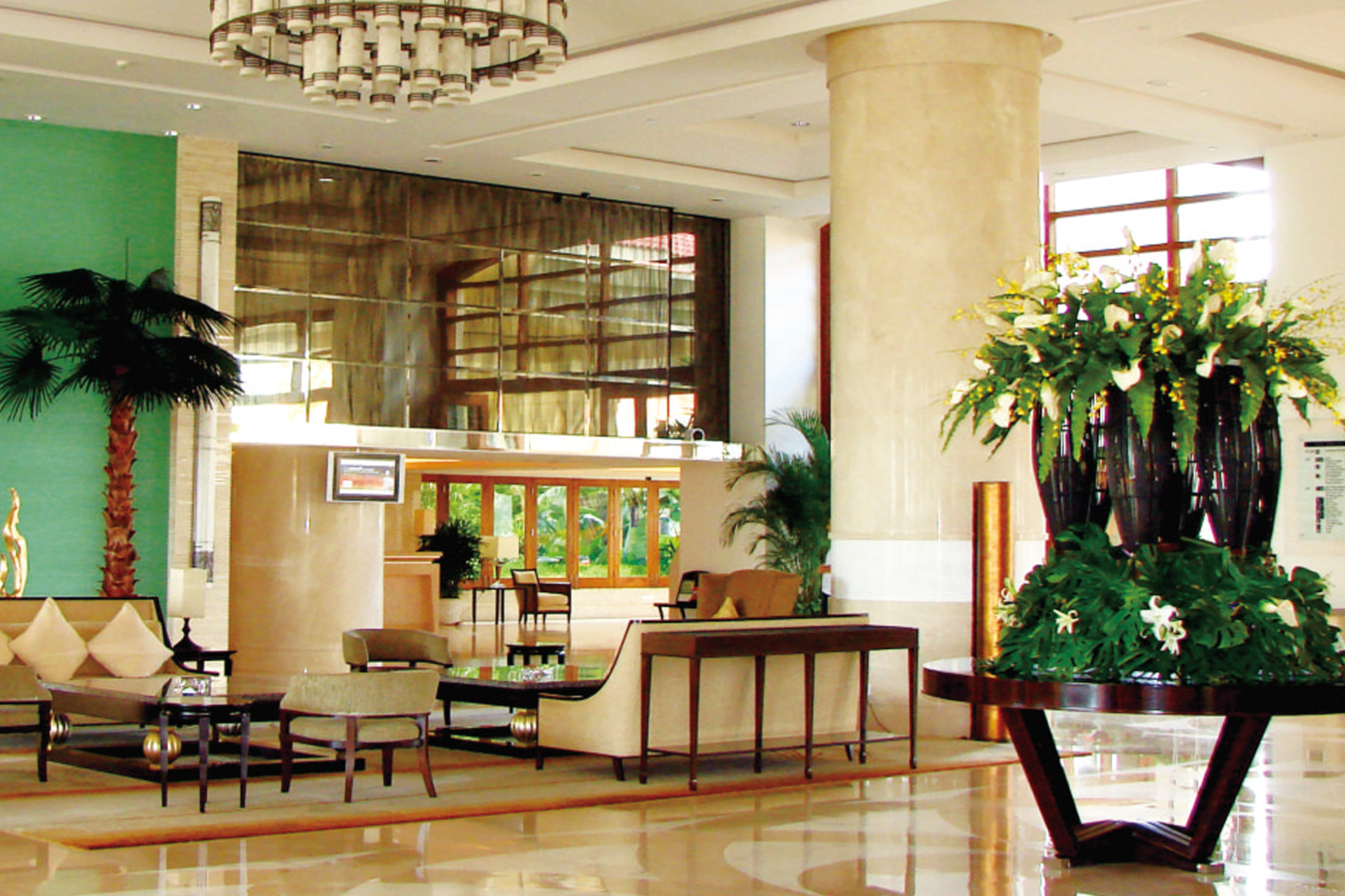 ?？谙瞾?lái)登溫泉度假酒店裝飾工程